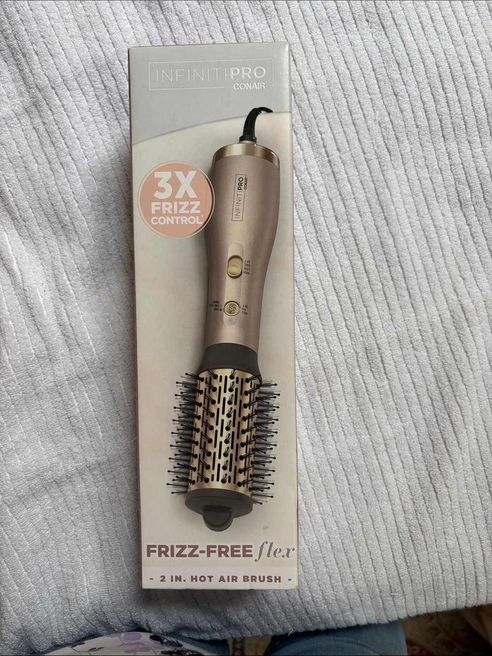 InfinitiPro Frizz-Free Flex 2" Hot Air Brush - NWT